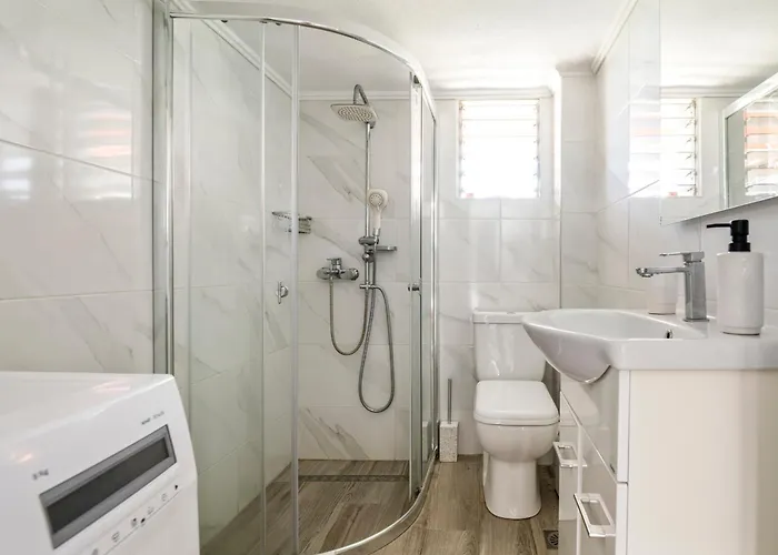 Lovely Seafront Apartamento *