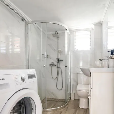 Apartment Lovely Seafront Kalyves Polygyrou