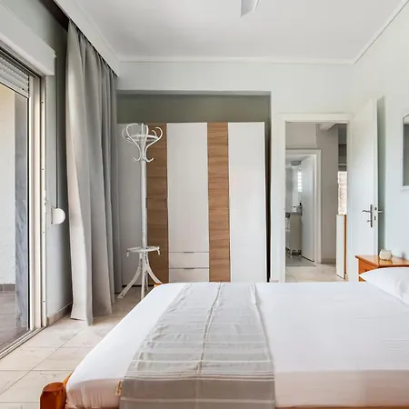 Lovely Seafront Kalyves Polygyrou