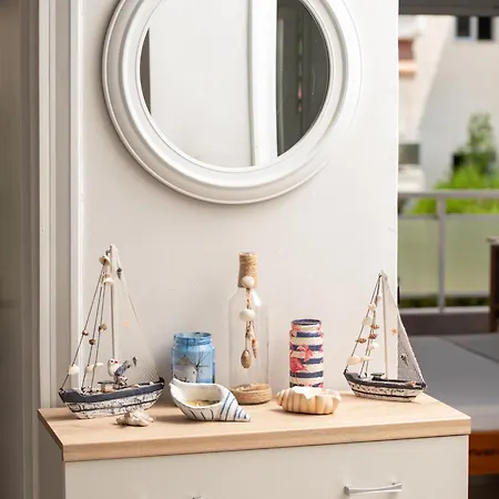 Lovely Seafront Apartment