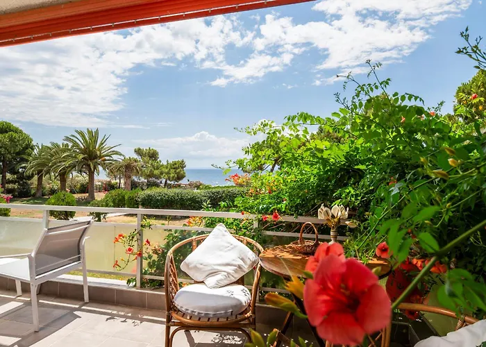 Lovely Seafront Kalyves Polygyrou